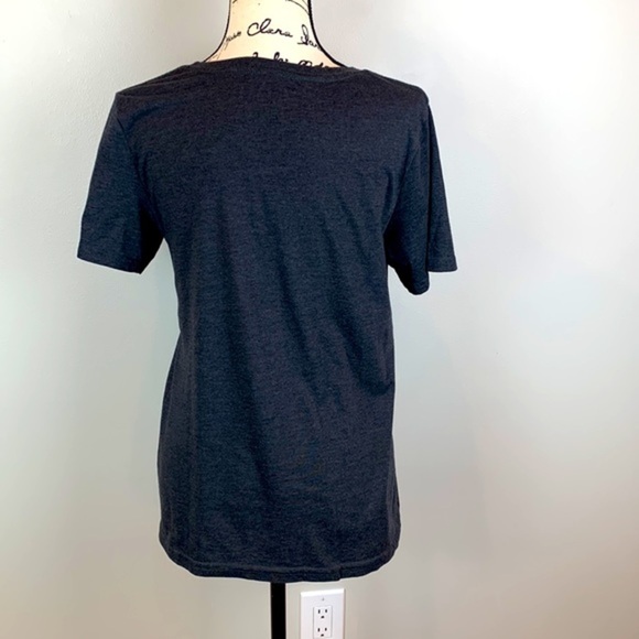 Officially Licensed Nirvana Rainbow Smile Logo Graphic Tee NWOT - Picture 7 of 8